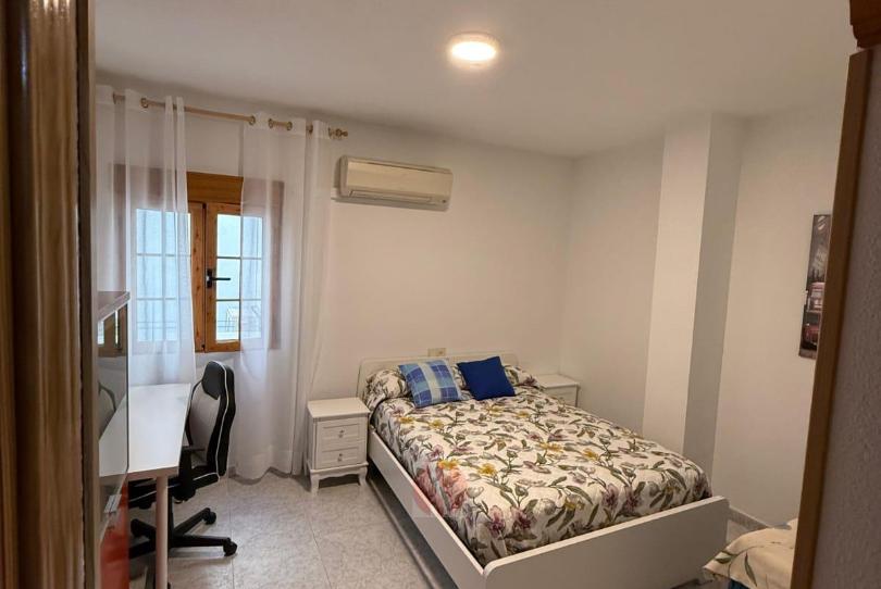 Photo 1 of Flat to rent in Calle Real de Cartuja, San Ildefonso, Granada