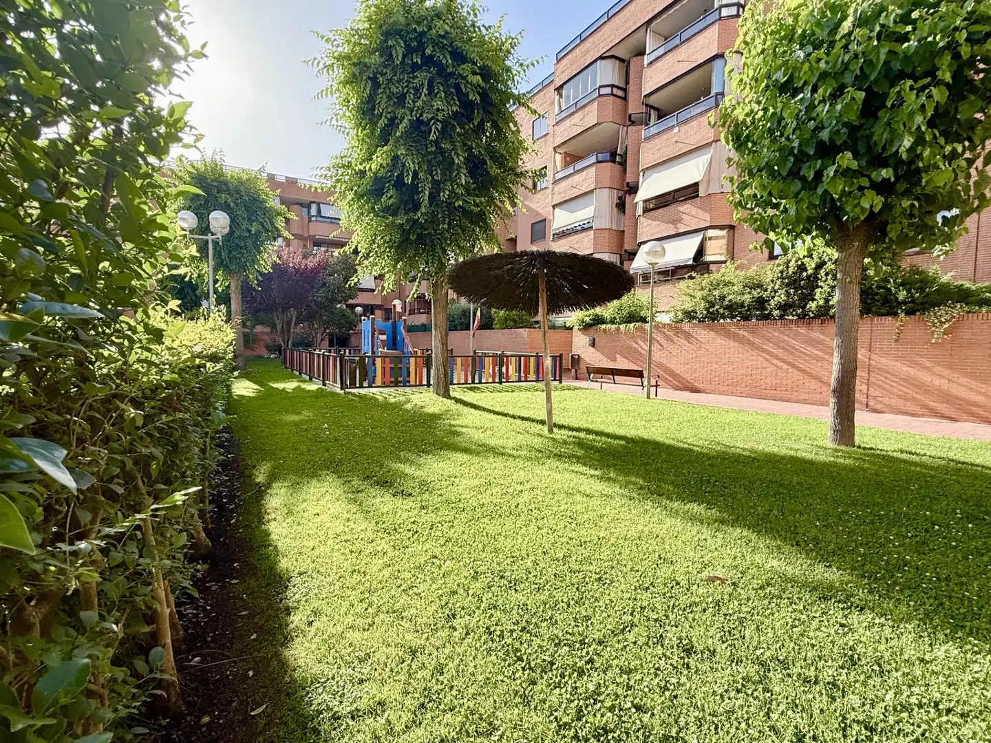 Vista exterior de Pis de lloguer en Alcobendas amb Calefacció, Parquet i Terrassa