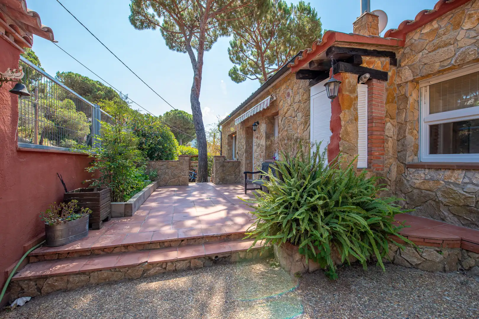 Casa con terraza en venta en Carrer del Dolmen Mas Bousarenys, imagen 13