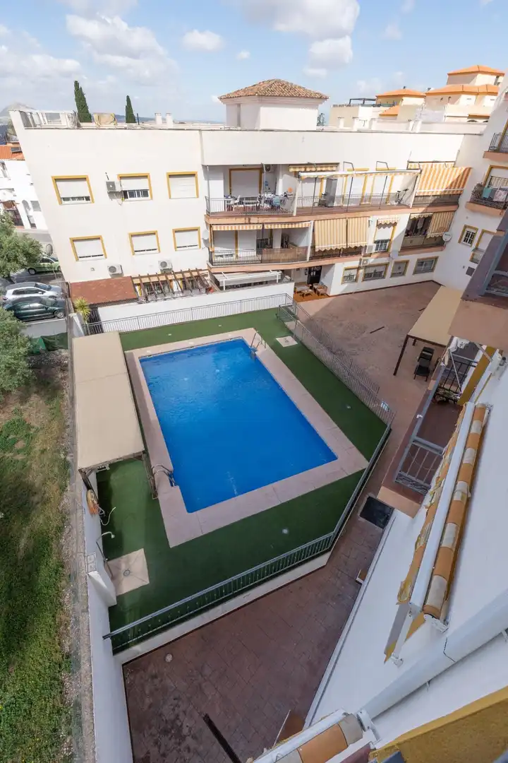Piscina de Piso en venta en Gójar con Terraza, Trastero y Balcón