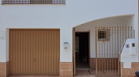Foto 2 de Casa adosada en venda a Las Torres - Constelaciones, Utrera