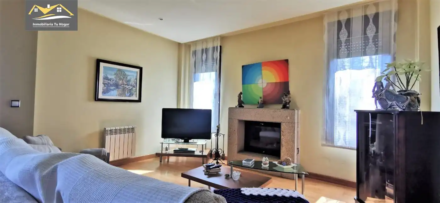 Sala de estar de Casa o chalet en venta en A Pobra de Trives  con Calefacción, Terraza y Trastero