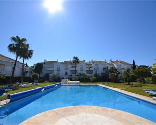 Jardí de Pis de lloguer en Estepona amb Aire condicionat i Terrassa