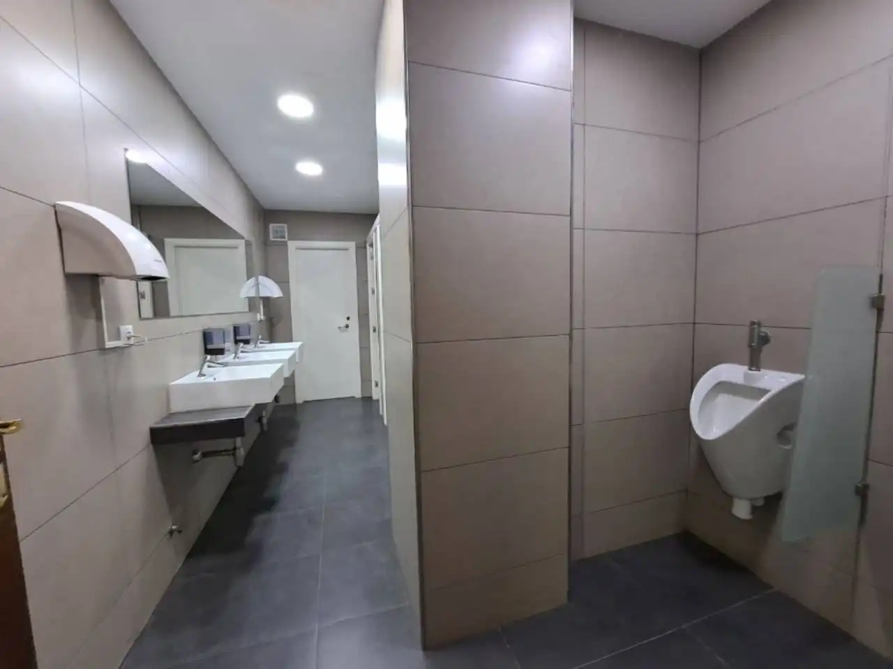 Baño de Local en venta en Jerez de la Frontera