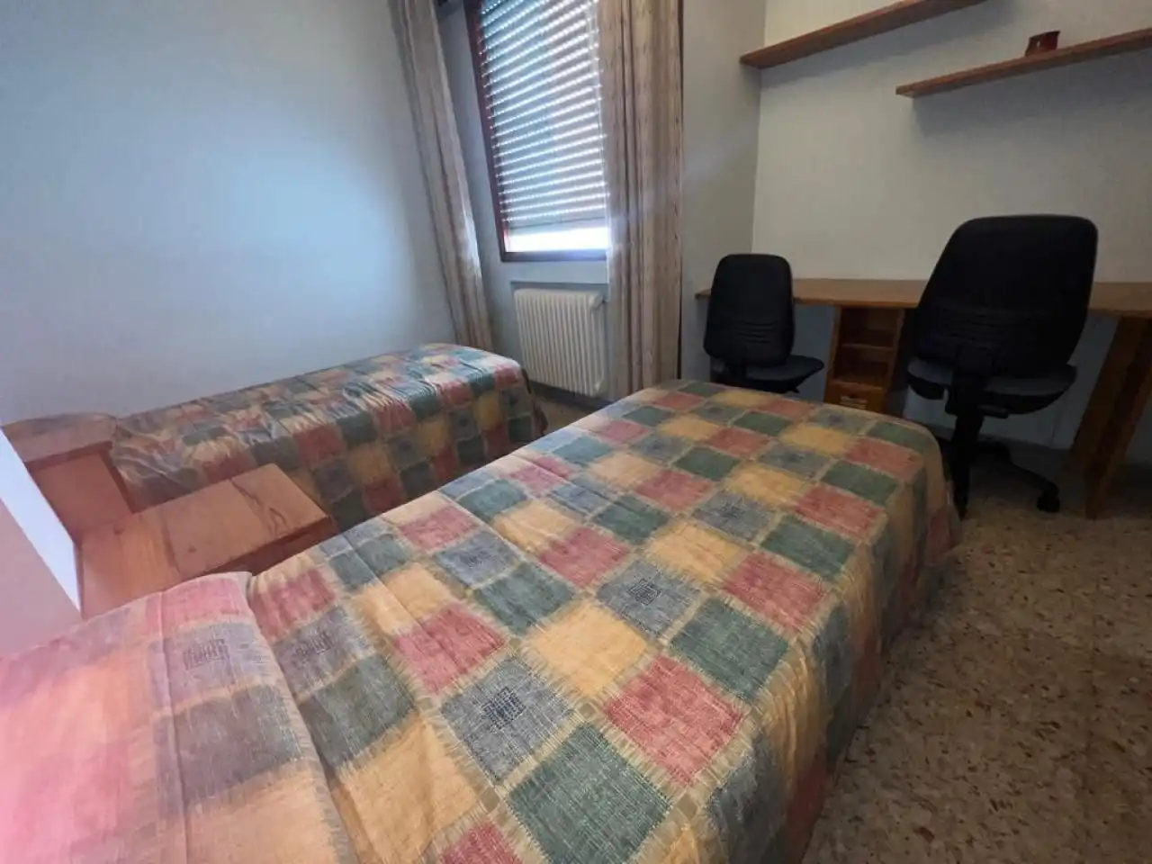 Bedroom of Flat for rent in Ourense Capital   with Heating, Parquet flooring and Furnished