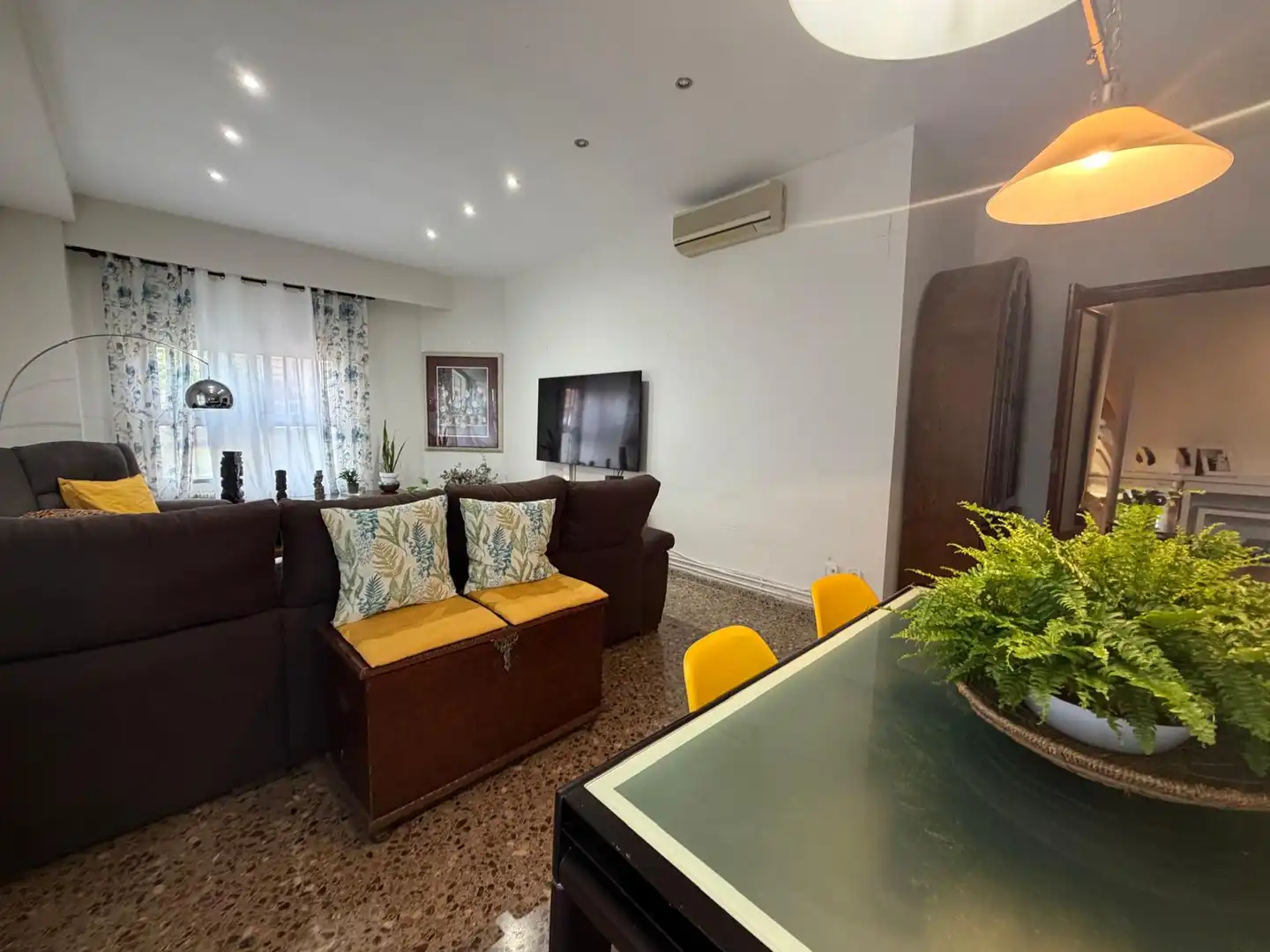 Living room of Flat for sale in Valencia  with Air Conditioner and Heating