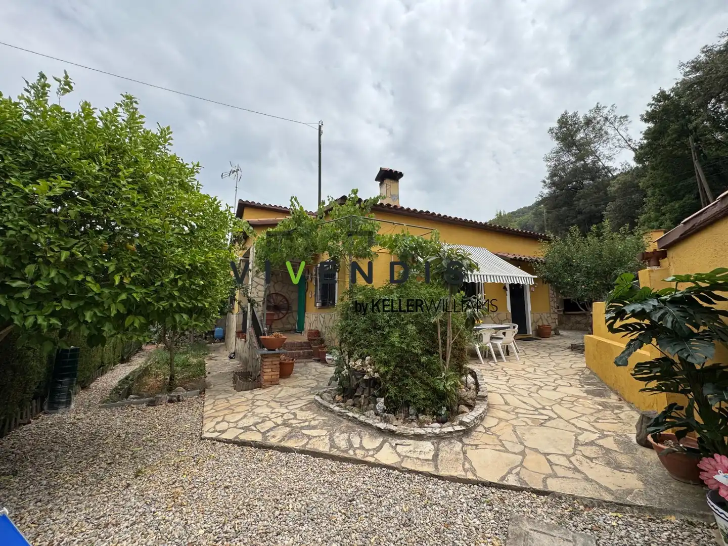 Vista exterior de Finca rústica en venta en Corbera de Llobregat