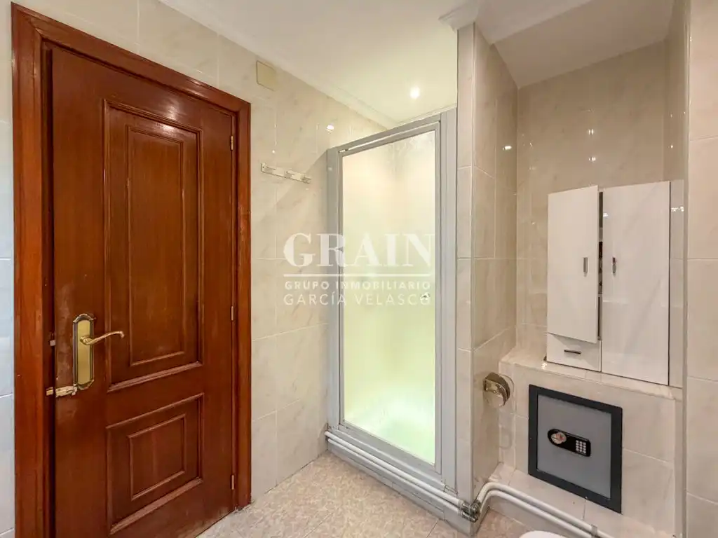 Baño de Piso en venta en Albacete con Calefacción y Parquet