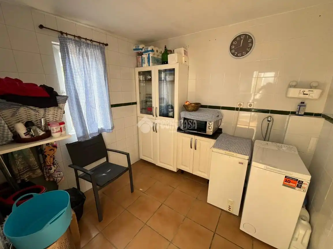 Kitchen of Detached homes for sale in Alcalá de Guadaira  with Air Conditioner, Heating and Balcony