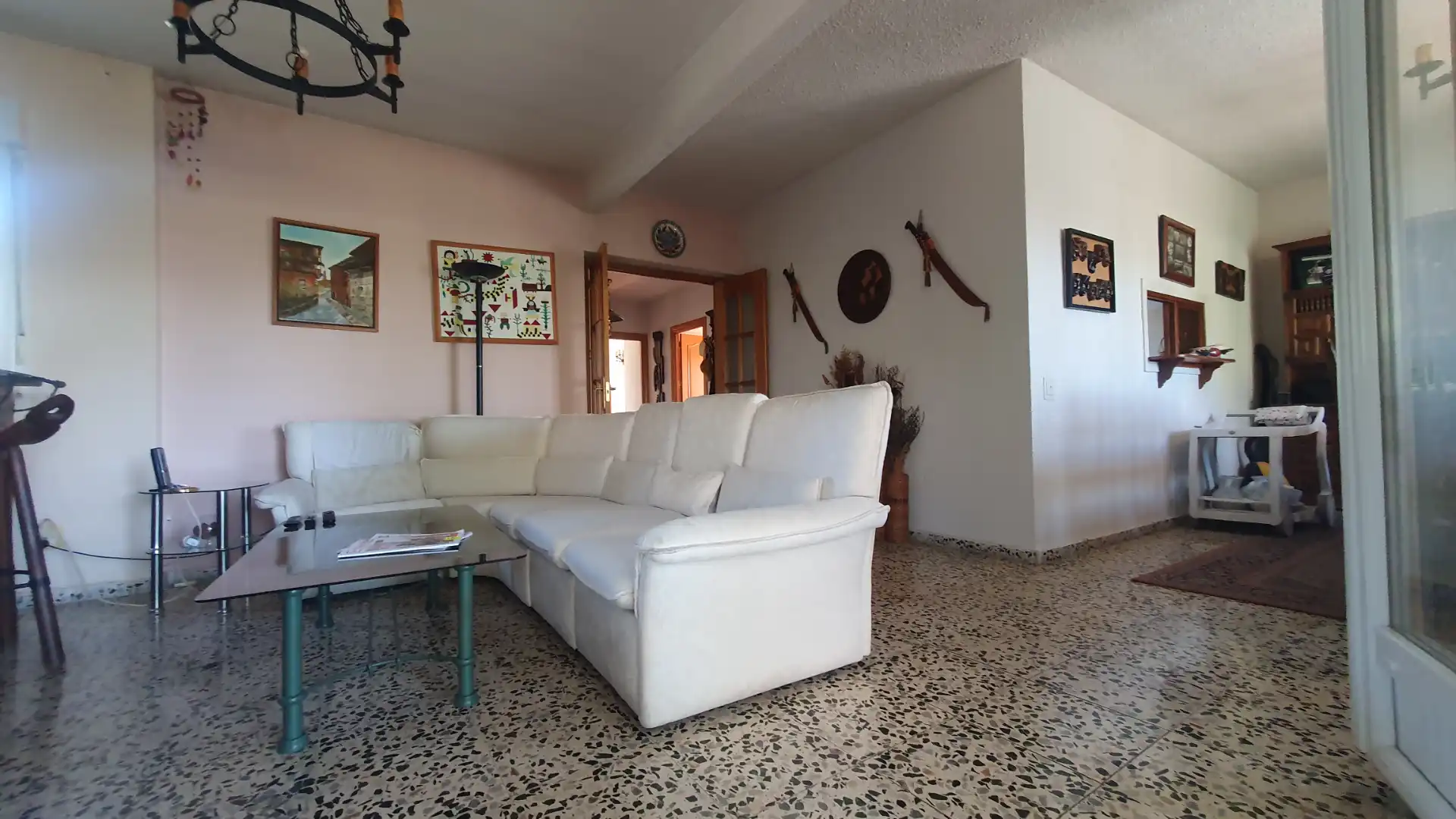 Sala d'estar de Casa o xalet en venda en Valdemorillo amb Calefacció, Jardí privat i Terrassa