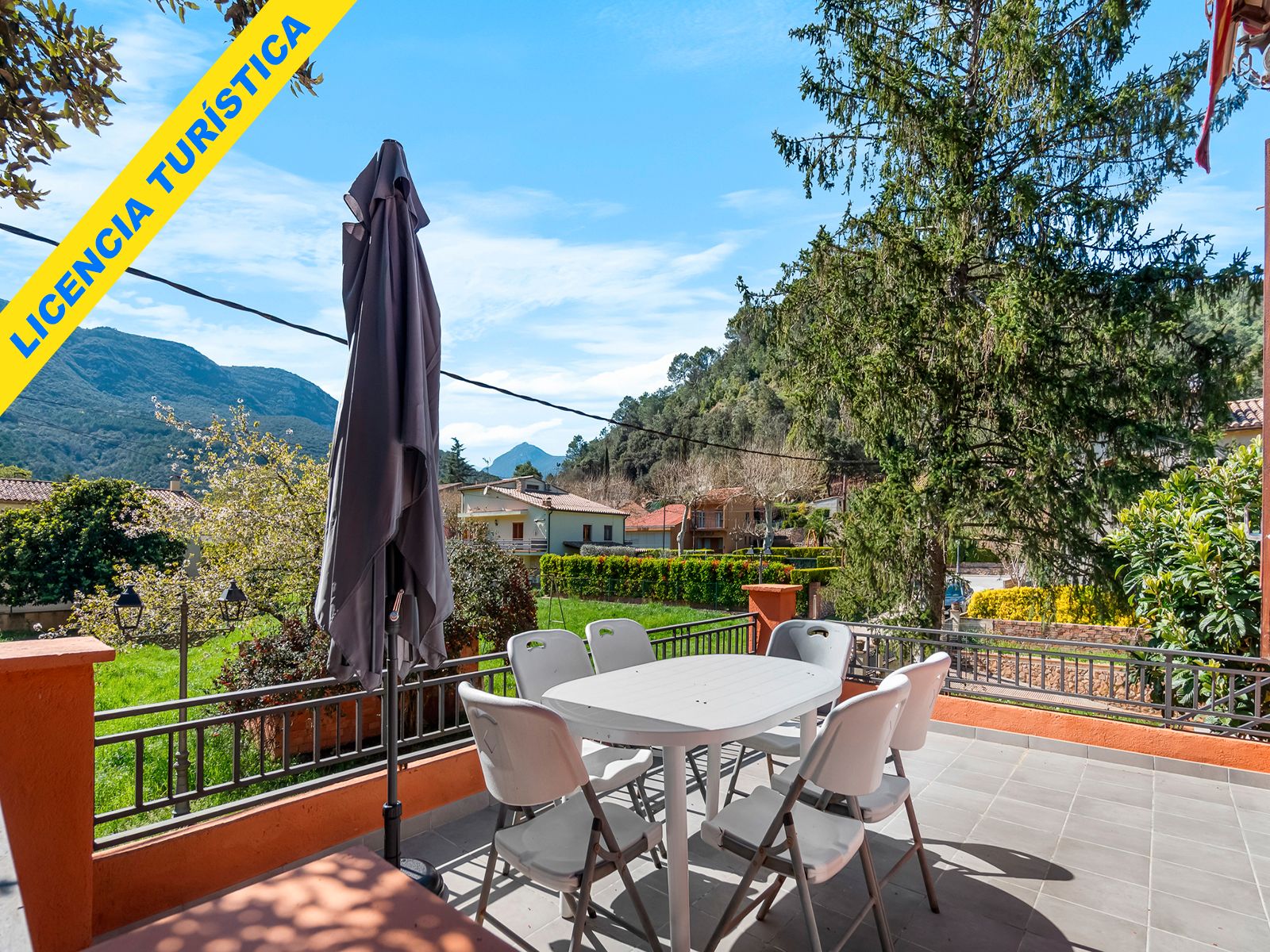 Terrassa de Casa o xalet en venda en Albanyà amb Jardí privat, Terrassa i Traster
