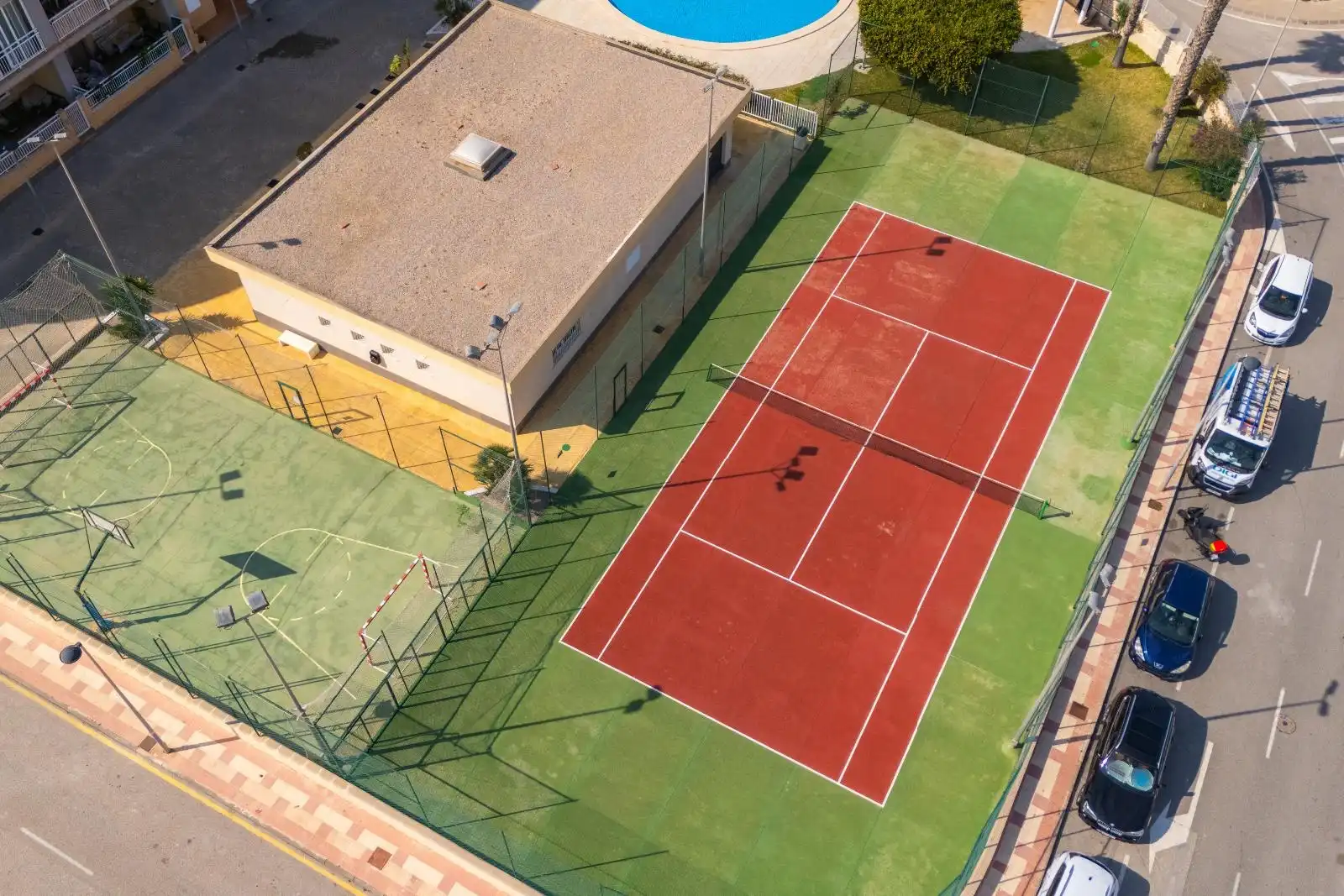Parkplatz von Dachboden zur Miete in El Campello mit Klimaanlage, Heizung und Terrasse