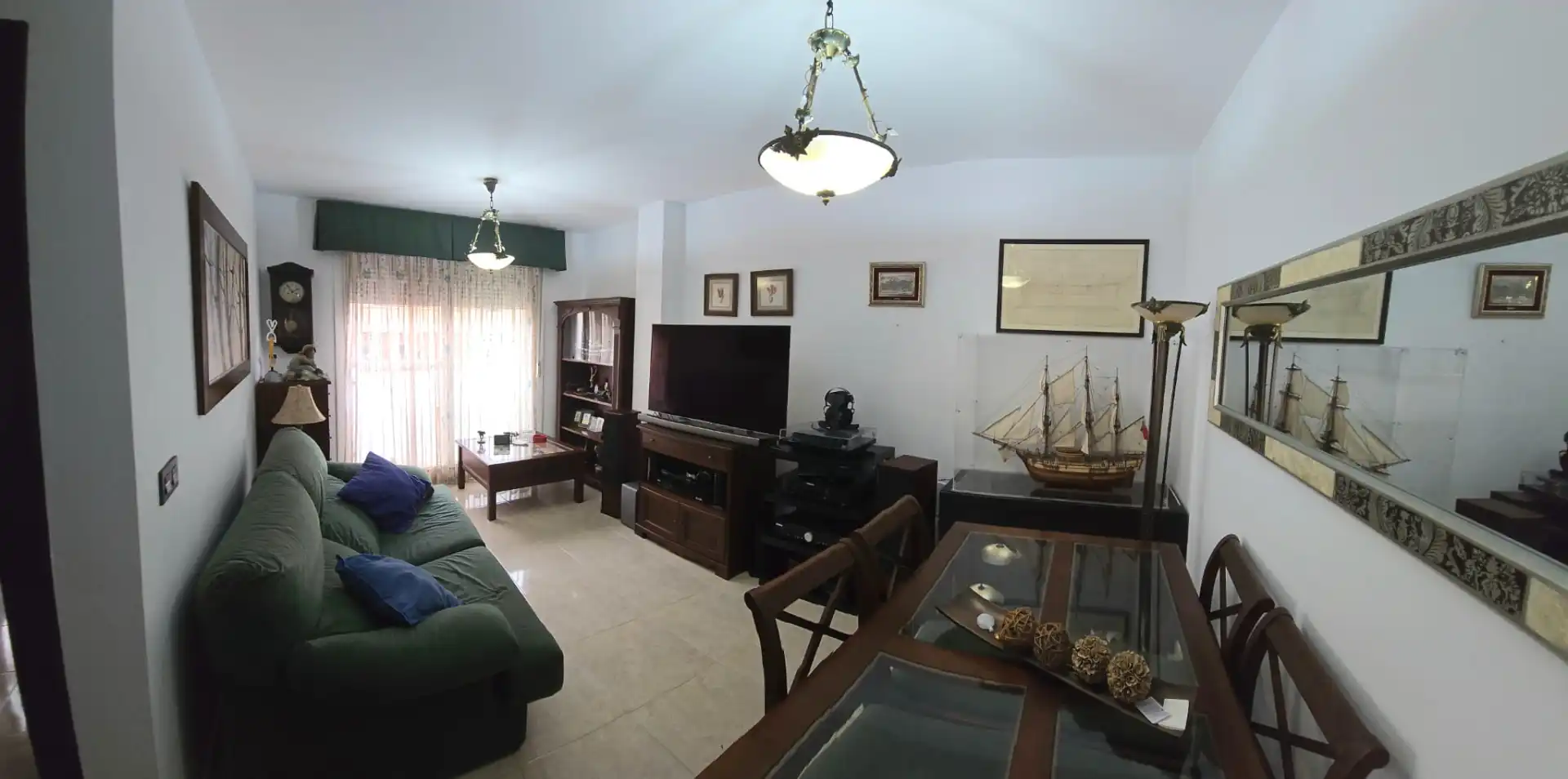 Wohnzimmer von Wohnung zum Verkauf in Melilla