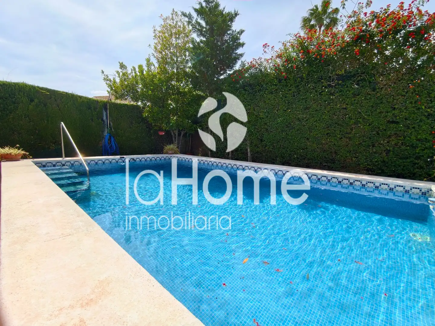 Piscina de Casa o chalet en venta en L'Eliana con Aire acondicionado, Calefacción y Jardín privado
