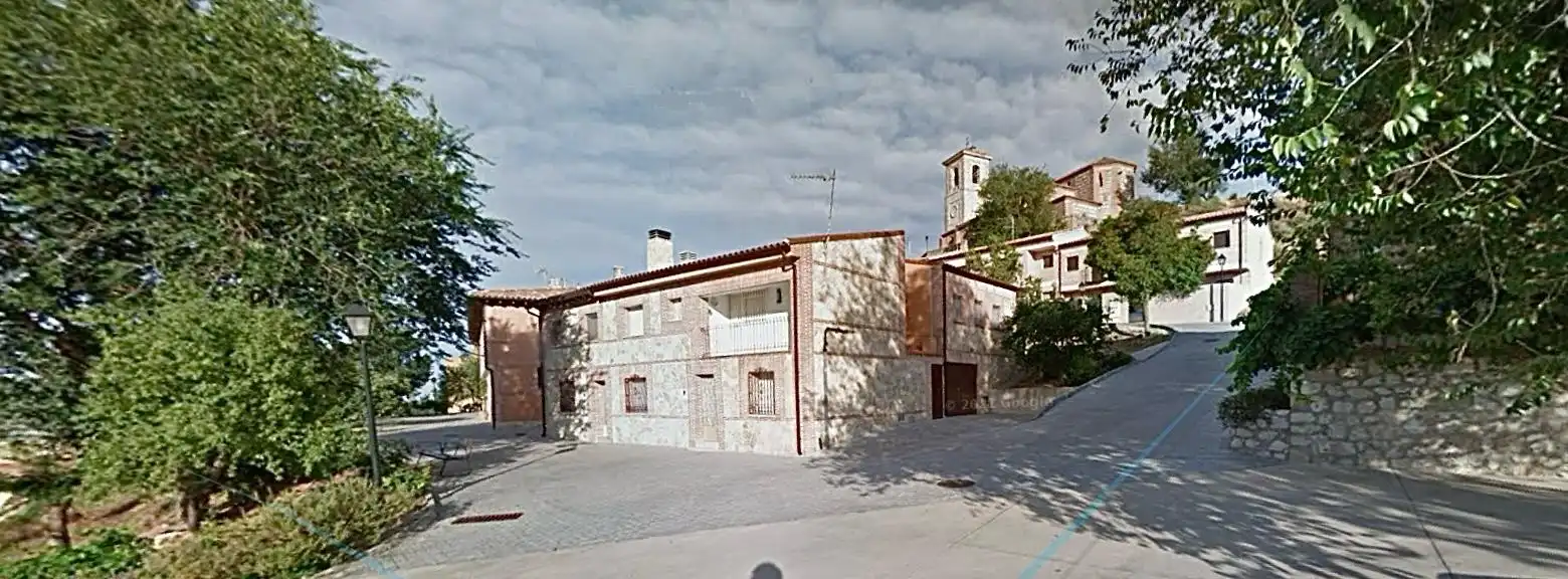 Casa adosada en venta en Hita