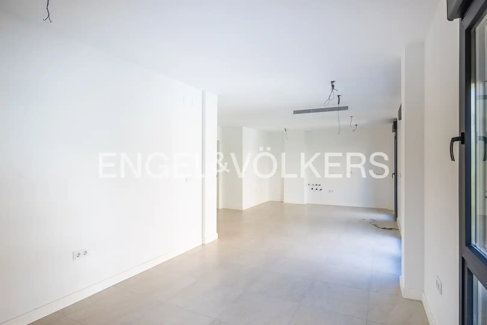 Piso en venta en Sevilla con Aire acondicionado, Calefacción y Piscina