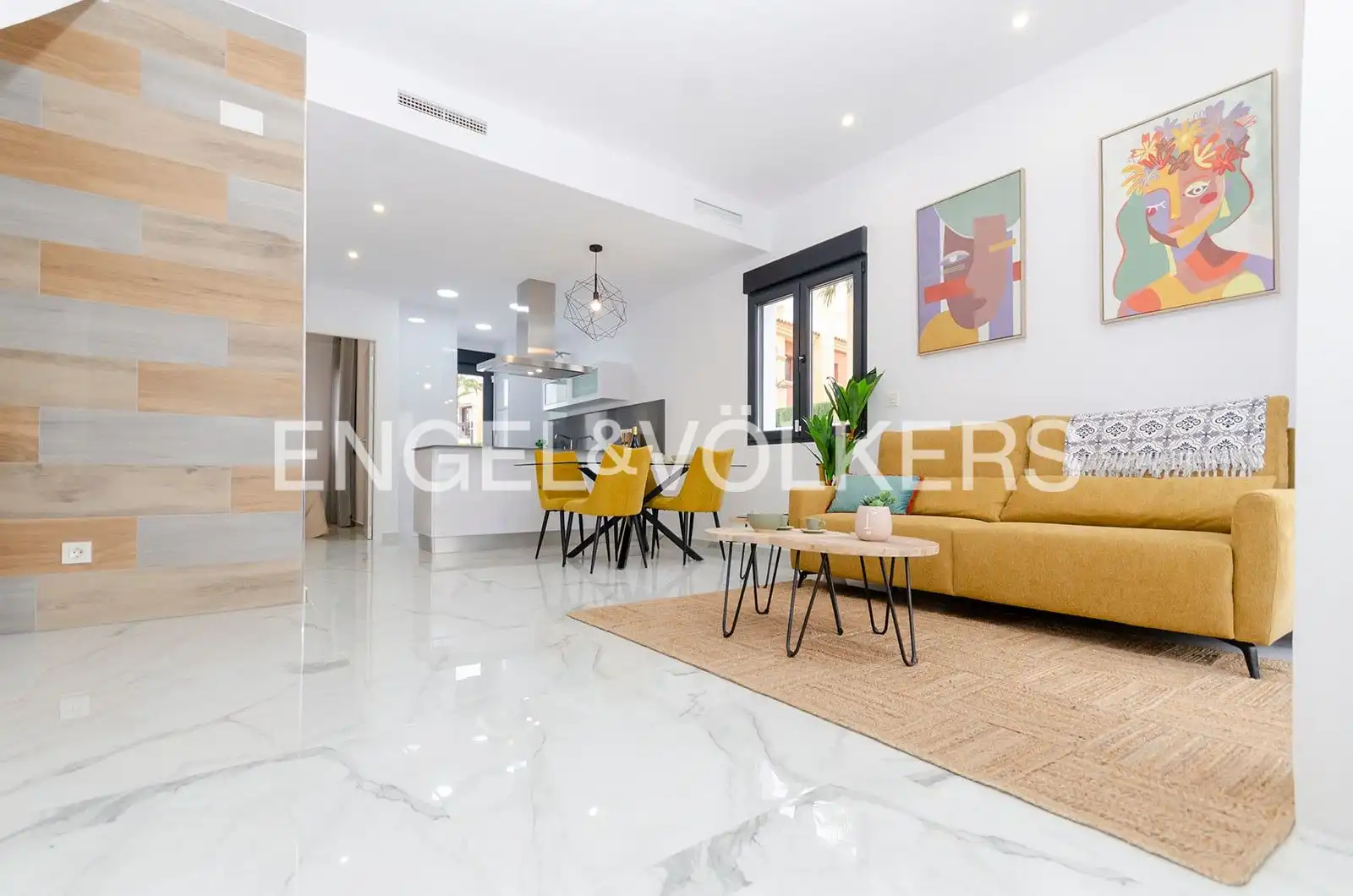 Sala d'estar de Casa o xalet en venda en Torrevieja amb Aire condicionat, Calefacció i Jardí privat