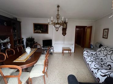 Pis amb balcó en venda a Meliana