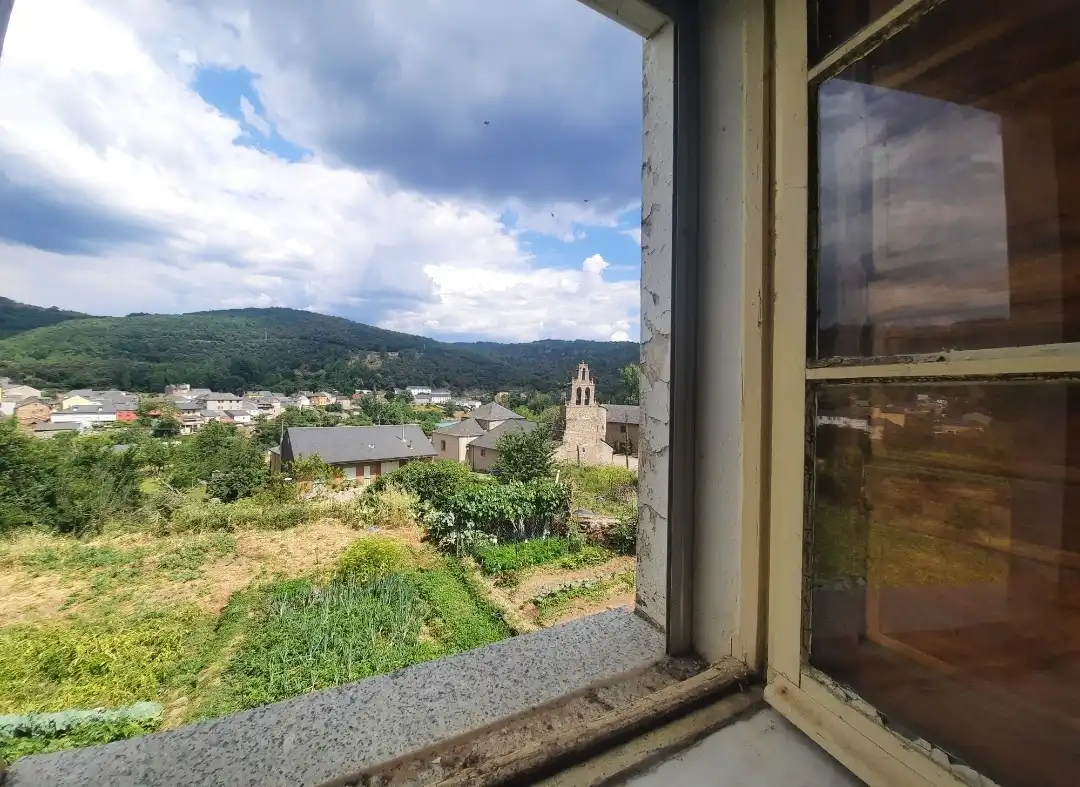 Exterior view of Houses for sale in Toreno  with Furnished