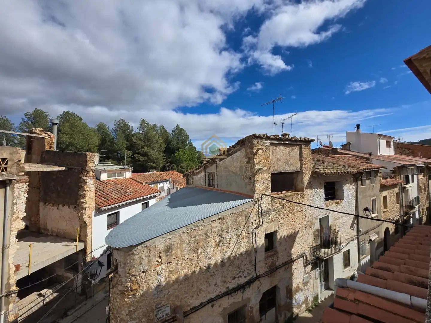 Vista exterior de Casa o xalet en venda en Atzeneta del Maestrat amb Aire condicionat i Terrassa