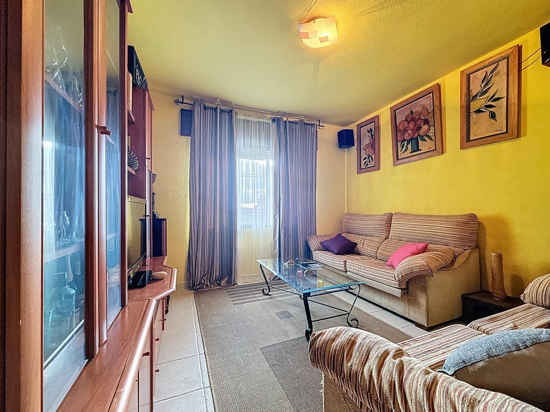 Sala de estar de Casa o chalet en venta en Cambados con Jardín privado y Amueblado