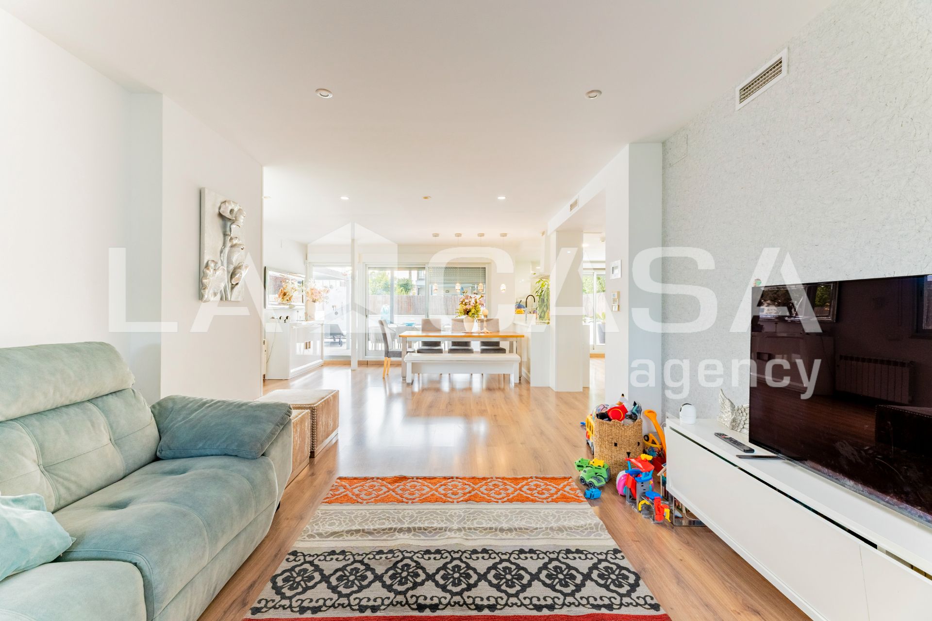 Living room of Single-family semi-detached for sale in Chiva  with Air Conditioner, Heating and Private garden