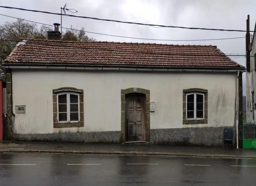 Vista exterior de Casa o xalet en venda en Forcarei amb Jardí privat