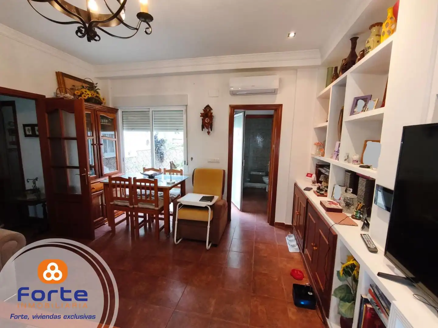 Dining room of Houses for sale in Córdoba  with Air Conditioner, Heating and Furnished