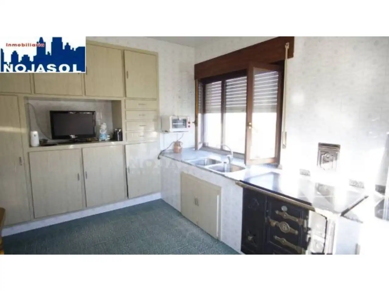 House with garden for sale in Calle Arnuero, imagen 16