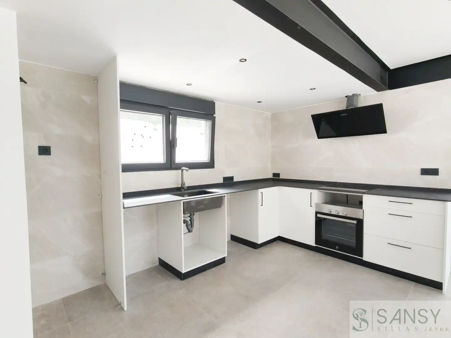 Cocina de Casa o chalet en venta en Dénia con Aire acondicionado, Calefacción y Terraza
