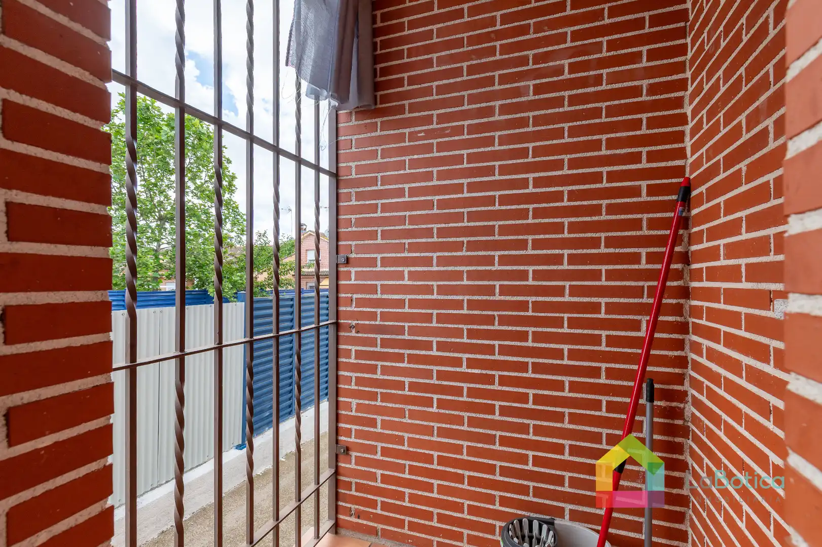 Terraza de Casa adosada en venta en Burguillos de Toledo con Calefacción, Jardín privado y Terraza