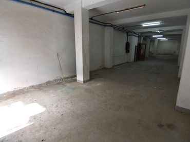 Local comercial en venda a Rúa Páramo 13