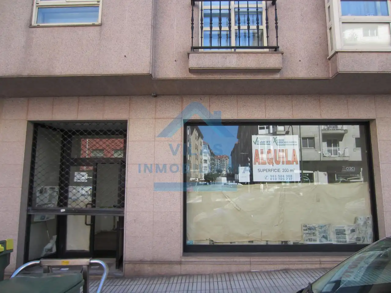 Vista exterior de Local de lloguer en Ames