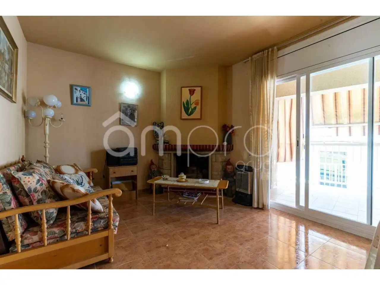 Sala de estar de Casa o chalet en venta en Cubelles con Jardín privado, Terraza y Amueblado