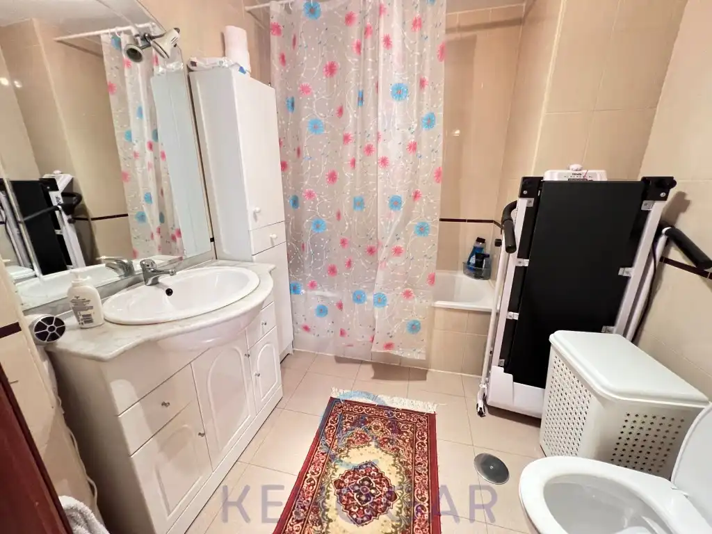 Bathroom of Flat for sale in Dos Hermanas