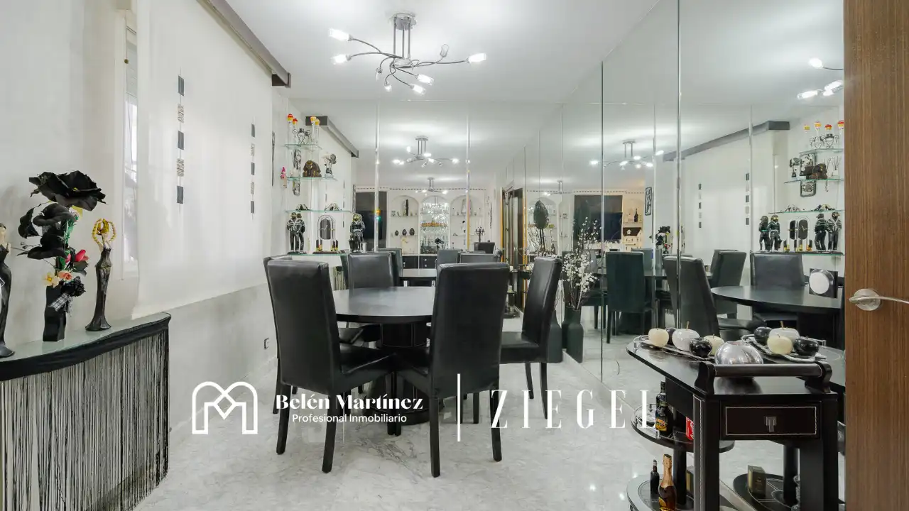 Comedor de Casa o chalet en venta en Urbanizaciones