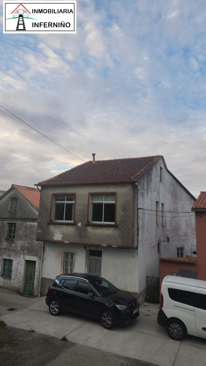 Vista exterior de Casa adosada en venda en Narón