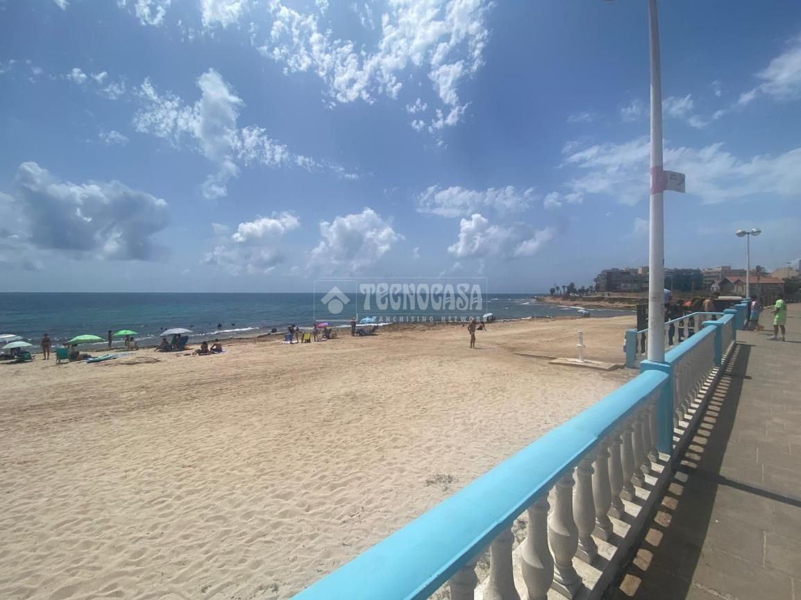 Exterior view of Study for sale in Torrevieja  with Air Conditioner and Terrace