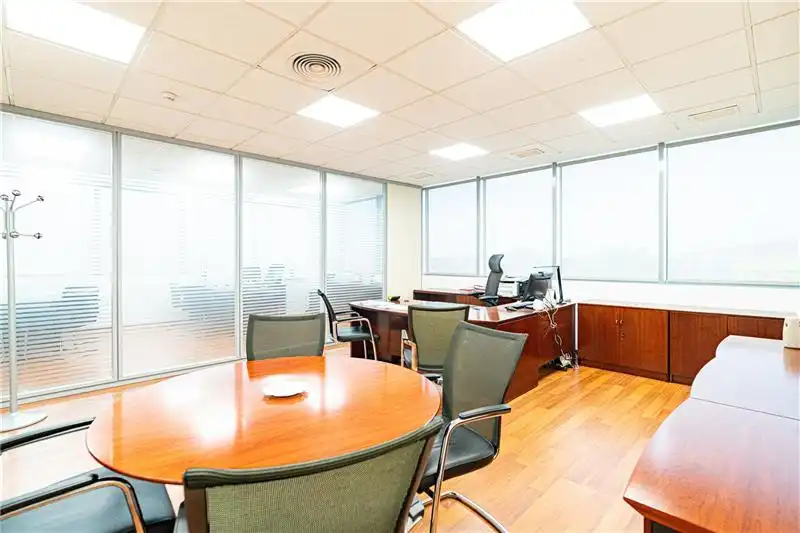 Office space with lift for sale in Nord, imagen 2