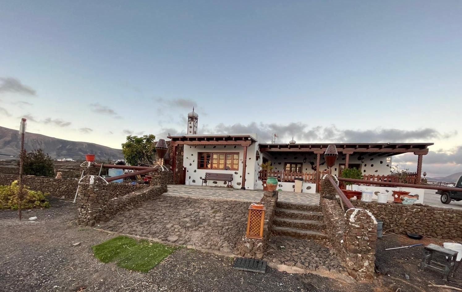 Exterior view of House or chalet for sale in Tías  with Private garden, Terrace and Storage room