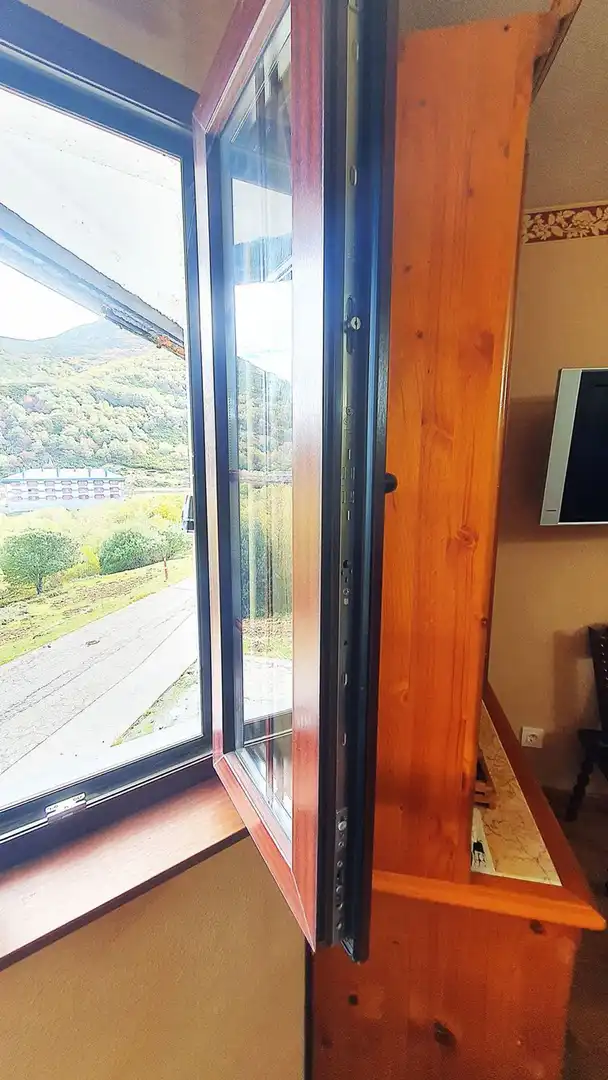 Piso en venta en Lena con Calefacción y Piscina
