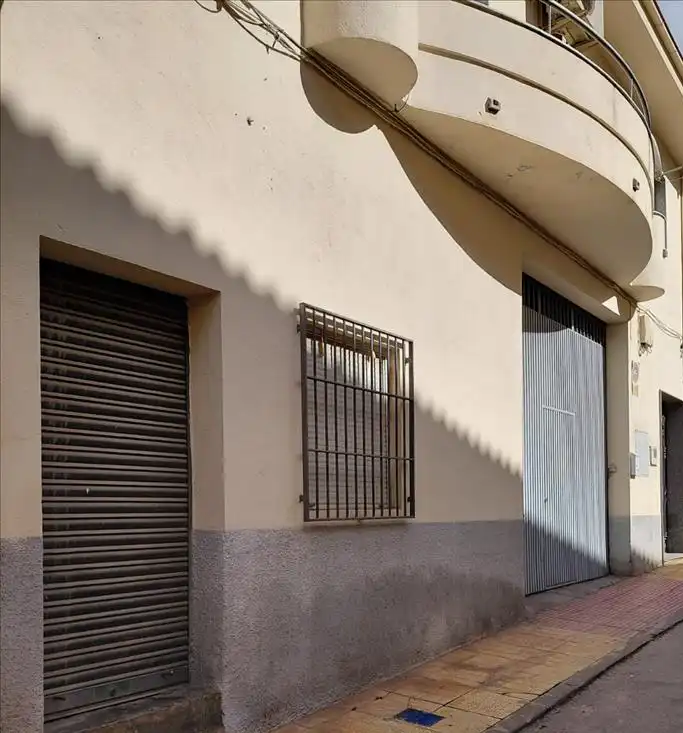Vista exterior de Piso en venta en Alcaudete