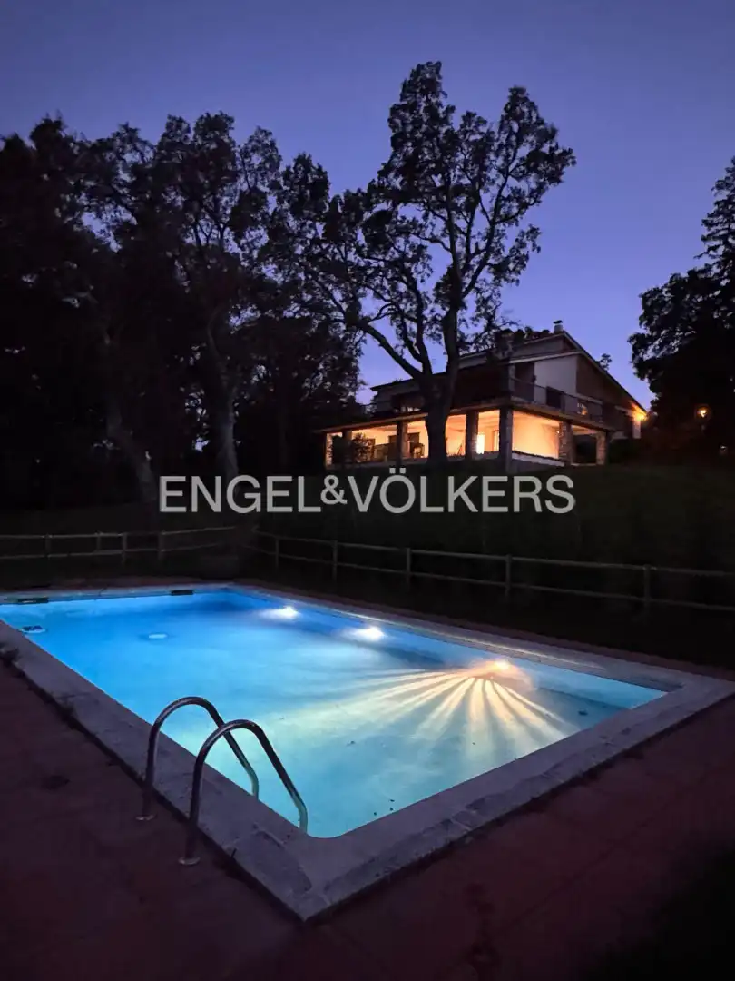 Casa o chalet en venta en Carrer de la Cardona, Maçanet de Cabrenys