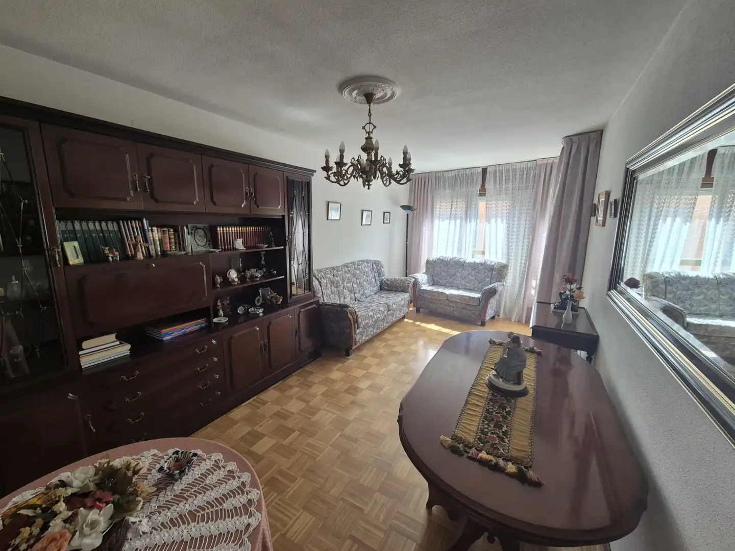 Wohnzimmer von Wohnung zum Verkauf in Palencia mit Heizung, Parkett und Terrasse