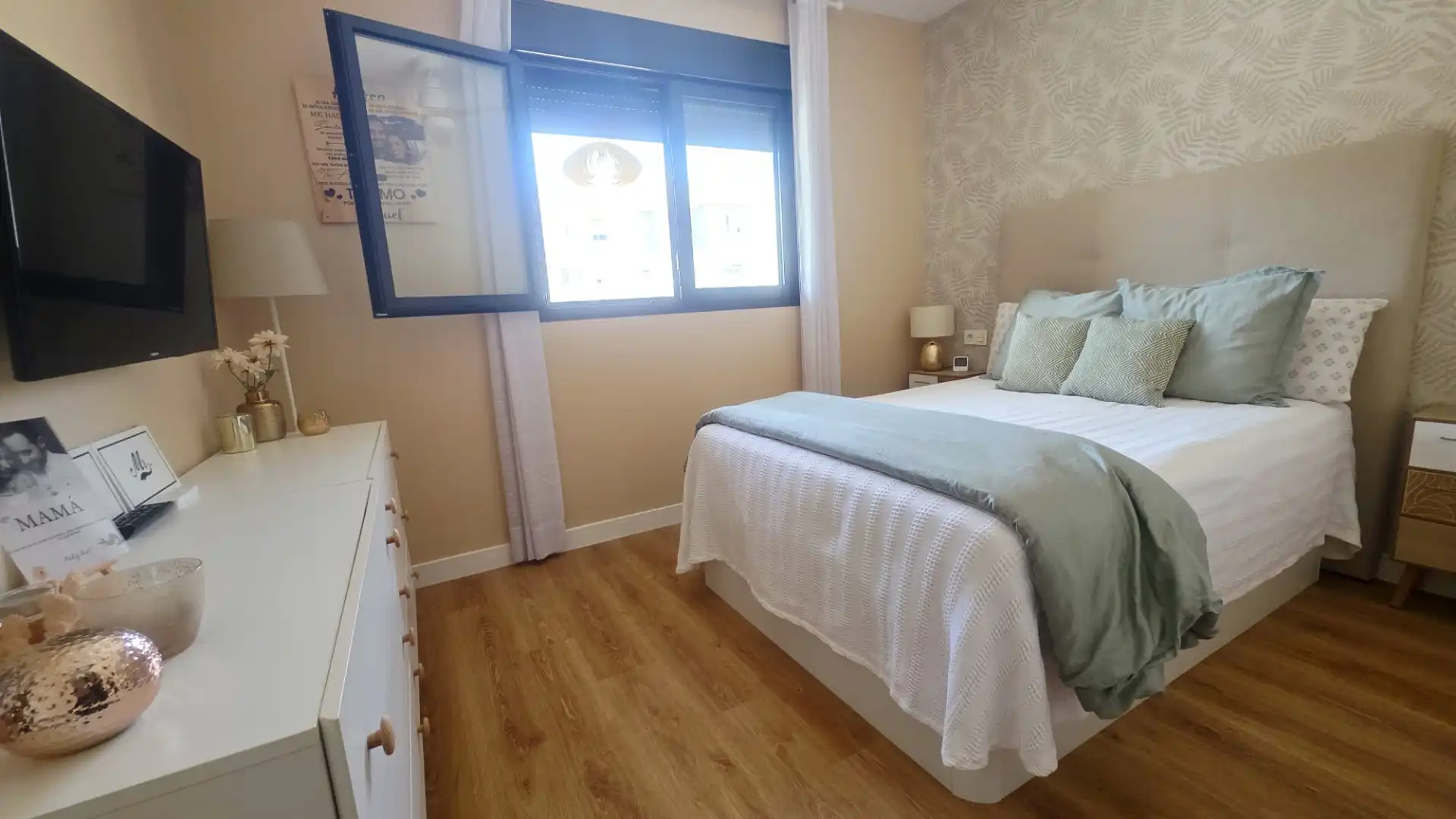 Bedroom of Flat for sale in Málaga  with Air Conditioner, Heating and Parquet flooring