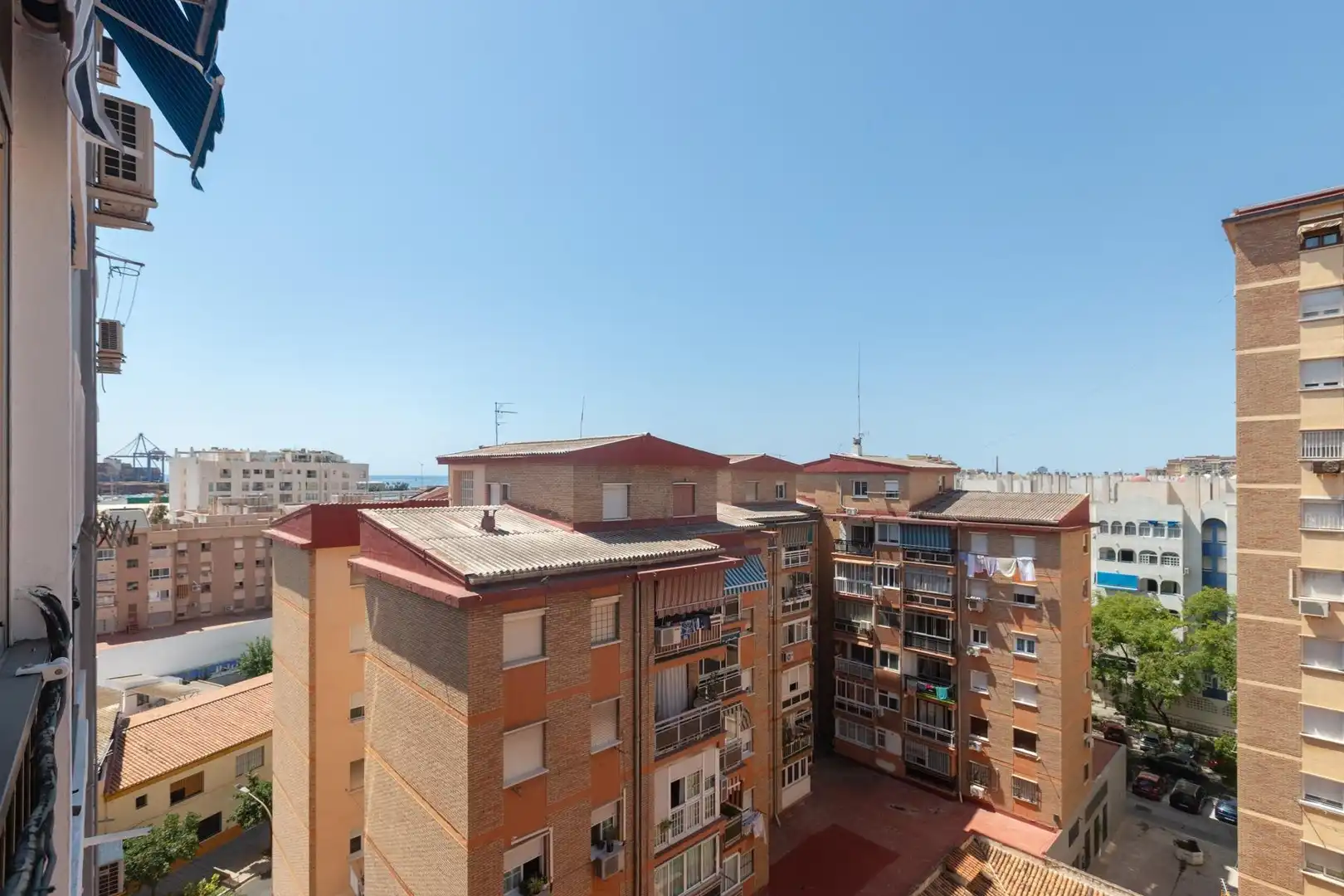 Vista exterior de Pis en venda en Málaga amb Aire condicionat