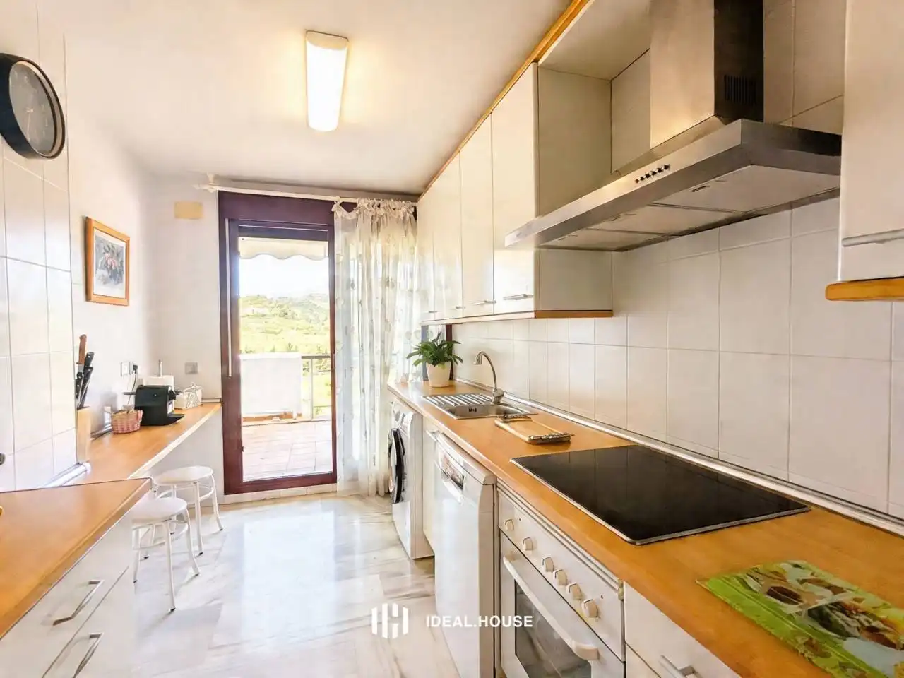 Apartment with pool for sale in Urbanizacion Parque Botanico Las Lomas de Guadalm, imagen 13
