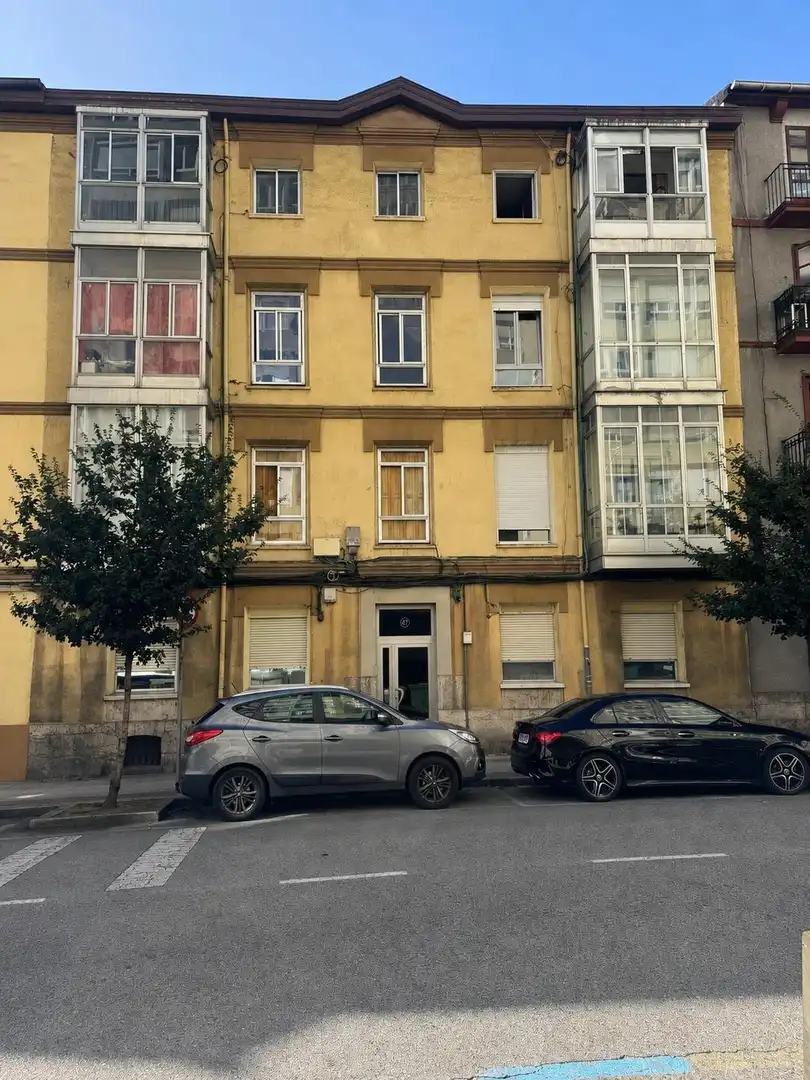 Vista exterior de Piso en venta en Santander con Calefacción