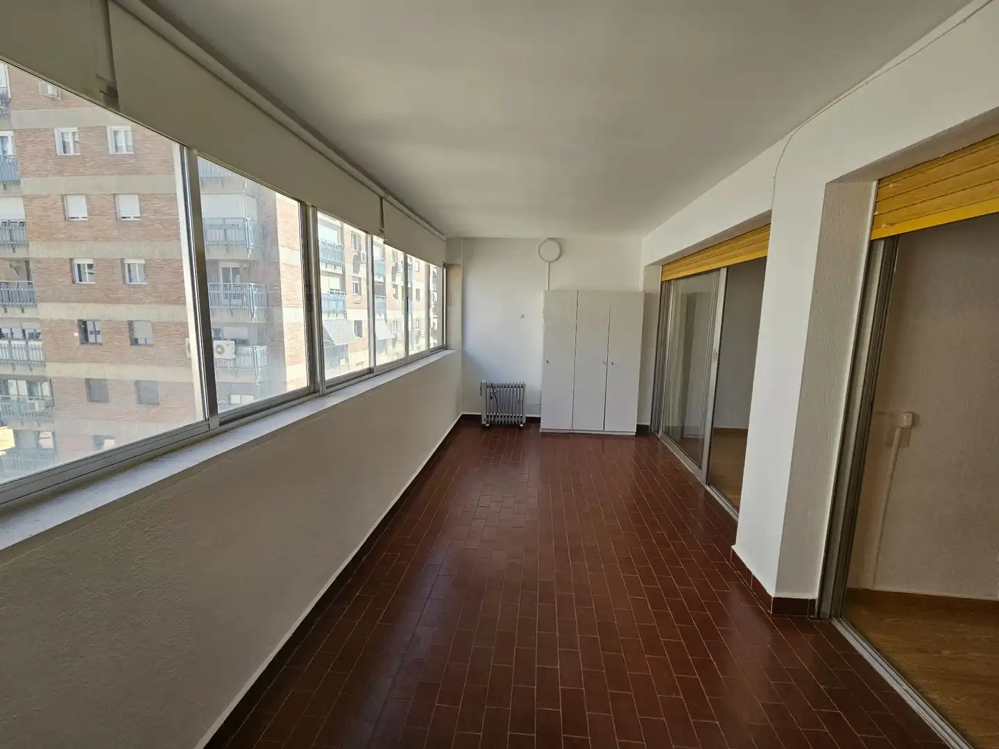 Dormitori de Apartament de lloguer en Madrid amb Aire condicionat, Calefacció i Terrassa