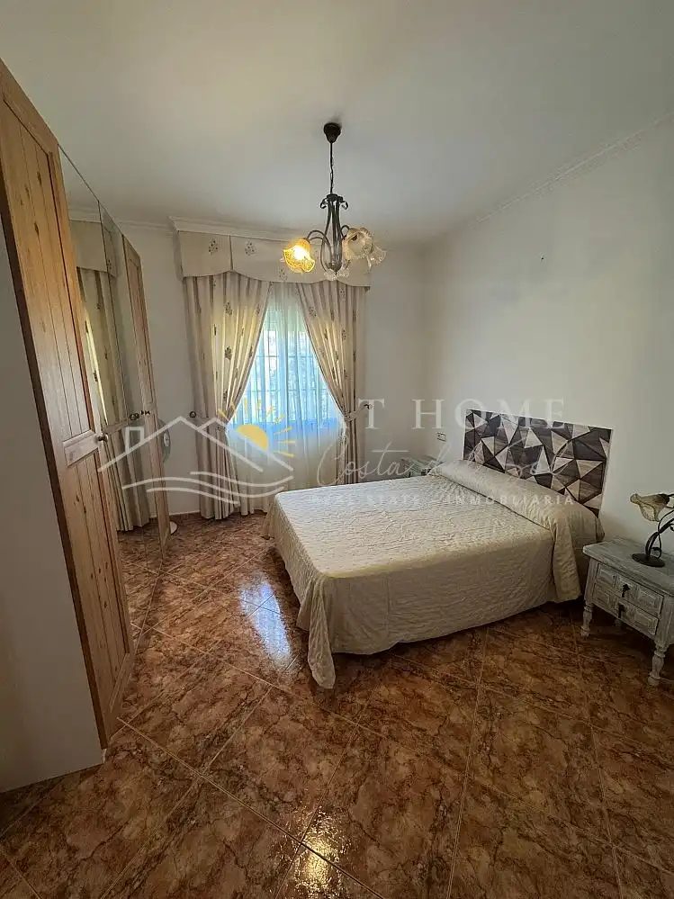 Schlafzimmer von Haus oder Chalet zur Miete in Torrox mit Ofen